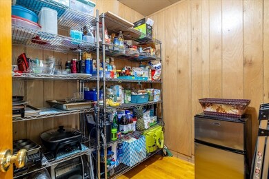 42 Harold St, Worcester, MA 01604 - photo 5