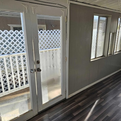 3157 E Avenue I unit B2, Lancaster, CA 93535 - photo 3