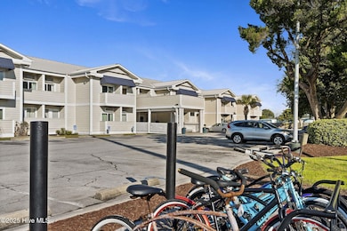 602 Ft MacOn Rd W unit 148, Atlantic Beach, NC 28512 - photo 2