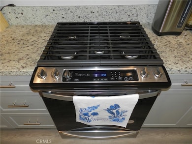 28010 Melrose Dr, Temecula, CA 92591 - photo 7