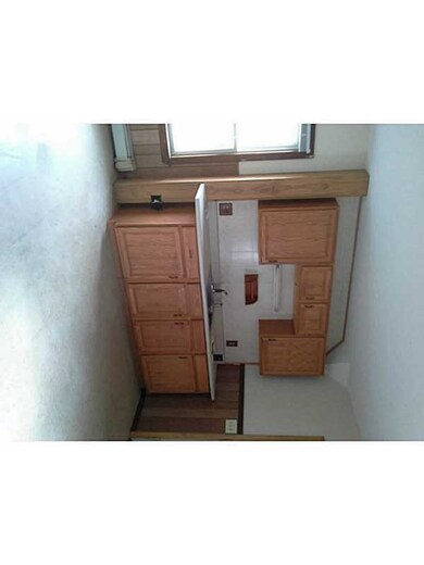 303 10th Ave, Woonsocket, RI 02895 - photo 4