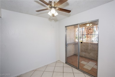4910 Newport Cove Dr unit A, Las Vegas, NV 89119 - photo 7