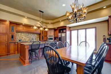 Eating Area-Kitchen