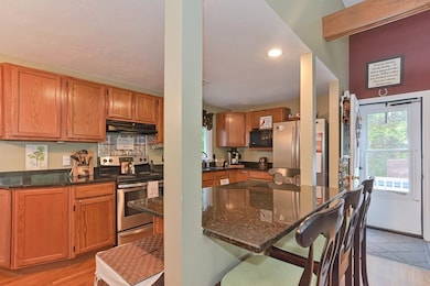 11 Richfield Cir, Carver, MA 02330 - photo 6