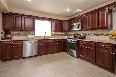 983 Woodmere Dr, Keyport, NJ 07735 - photo 7