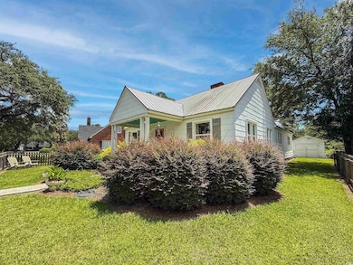 632 Magnolia Dr, Georgetown, SC 29440 - photo 2