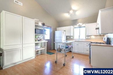 1569 Briar Rd, Independence, OR 97351 - photo 6