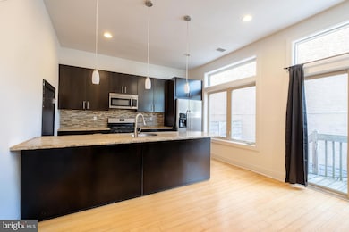 914 S 5th St unit A, Philadelphia, PA 19147 - photo 2