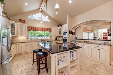 427 Woodcreek Ct, Granbury, TX 76049 - photo 3