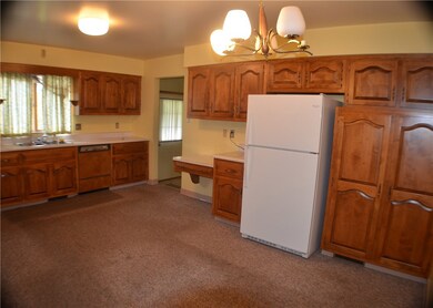 Huge, eat-in kitchen with solid wood cabinets, ton