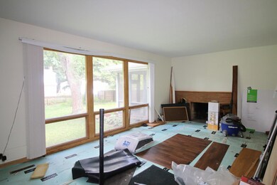 Living Room (2)