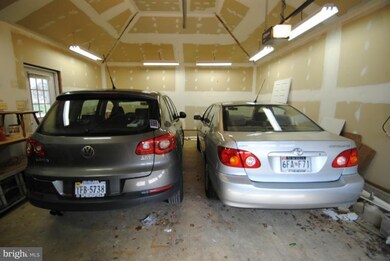 402 Glyndon St SE, Vienna, VA 22180 - photo 3