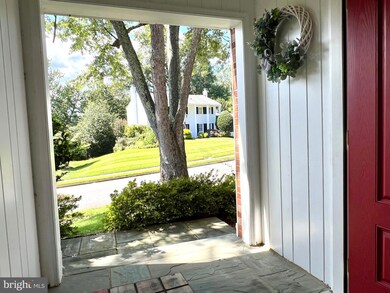 1323 Macbeth St, McLean, VA 22102 - photo 6