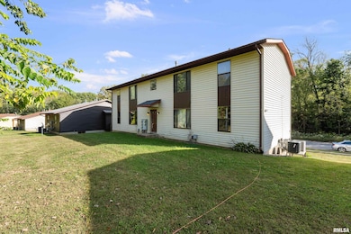 3920 W 13th St, Davenport, IA 52804 - photo 4