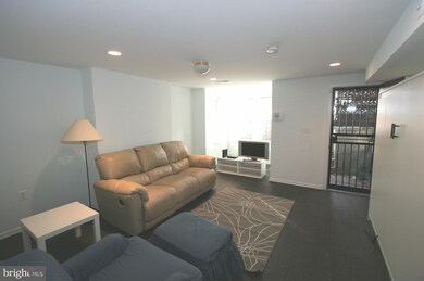 1010 F St NE, Washington, DC 20002 - photo 4