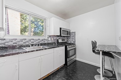 1004 Rottkamp St unit 3, Valley Stream, NY 11580 - photo 3