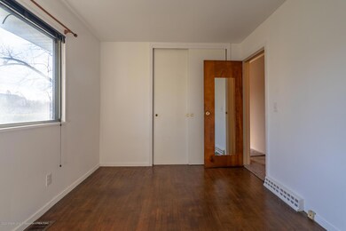 615 Paris Ave, Lansing, MI 48910 - photo 4