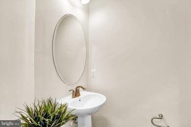 15317 Governors Park Ln, Upper Marlboro, MD 20772 - photo 4