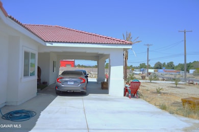 10020 E Avenue r12, Littlerock, CA 93543 - photo 5