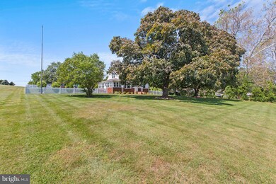 11 South River Clubhouse Rd, Edgewater, MD 21037 - photo 5