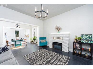 519 W Main St, Sheridan, OR 97378 - photo 6