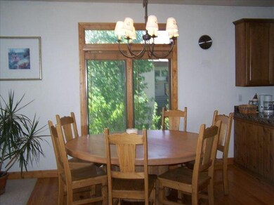 This space can accommodate any table sty