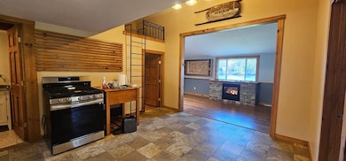 89 Jolicoeur Ave unit 1, Spencer, MA 01562 - photo 4