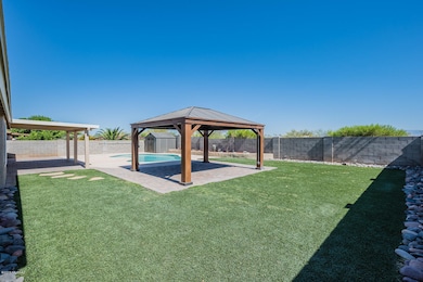 10141 back yard 2