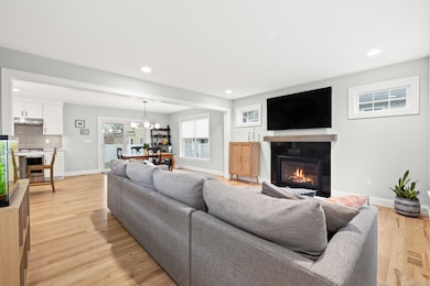 248 Maple Hill Ave, Newington, CT 06111 - photo 5