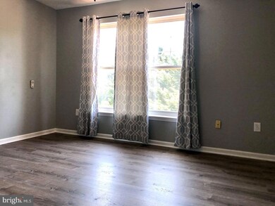 424 Blossom Ln, Frederick, MD 21701 - photo 6