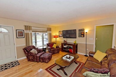 41 Stock Ln, Rensselaer, NY 12144 - photo 3