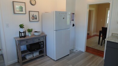 34 Daniels St, Hopedale, MA 01747 - photo 5