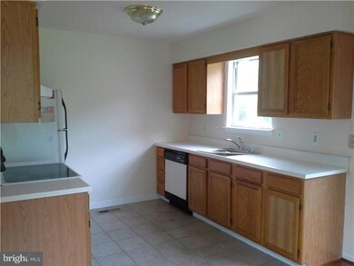 43 Blairville Rd, New Castle, DE 19720 - photo 4