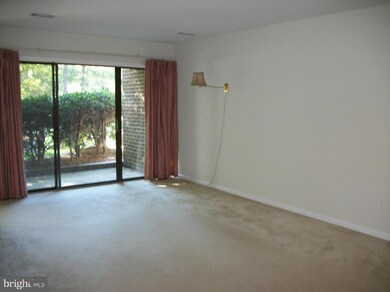 Chestnut Grove Condominiums unit 3, Reston, VA 20190 - photo 3