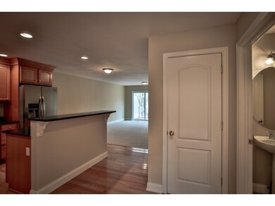 67 Trail Haven Dr unit 67, Londonderry, NH 03053 - photo 5