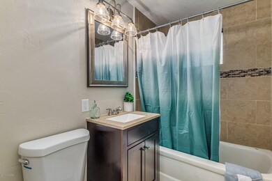 7 Guest bath2