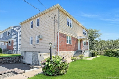 95 Holland St unit 1, Harrison, NY 10528 - photo 2