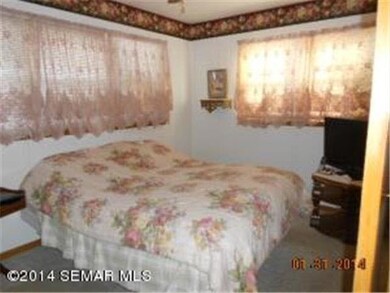 954 S 1st Ave, Albert Lea, MN 56007 - photo 7