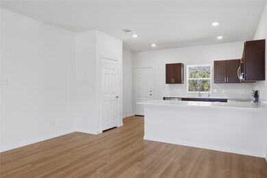 1613 Annabelle St, Cleburne, TX 76031 - photo 6