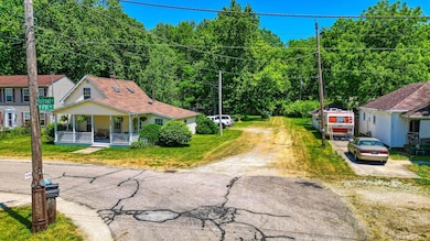 22-web-or-mls-23 !st Street (20)