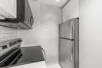19 S 1st St unit B904, Minneapolis, MN 55401 - photo 6