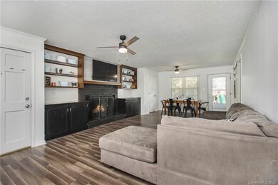 143 Cynthia St, Statesville, NC 28677 - photo 5