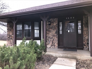 4080 N Parkside Dr, Hoffman Estates, IL 60192 - photo 2