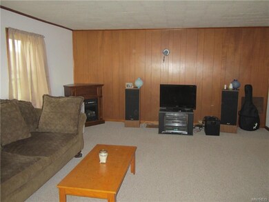 Berber carpeted Living Room