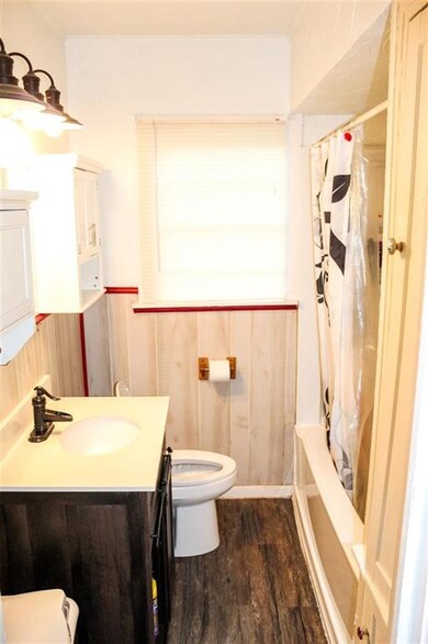 644 Arizona Ave, Wake Village, TX 75501 - photo 7