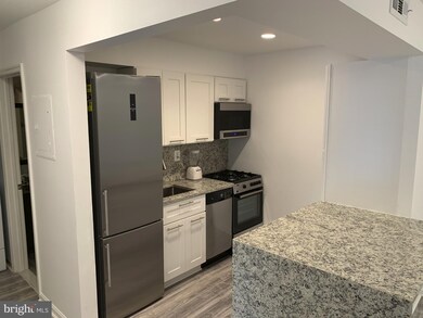 5906 Cove Landing Rd unit 301, Burke, VA 22015 - photo 4