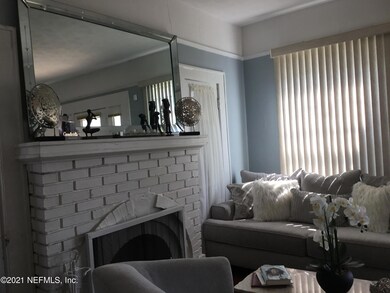 F99B5EE6-6E14-4945-98AB-219AED746CF1