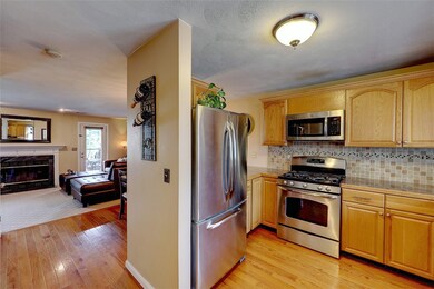 1603 Plainfield Pike unit E4, Johnston, RI 02919 - photo 7
