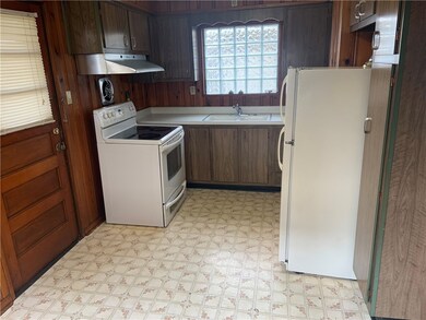 233 6th Ave, New Kensington, PA 15068 - photo 7