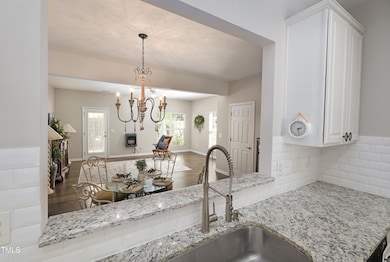 11 Suncrest Ct, Durham, NC 27703 - photo 6